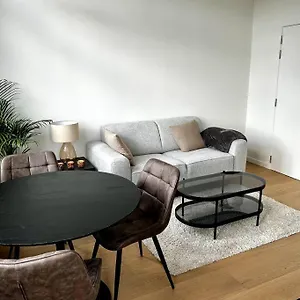 https://apartment-near-central-station.hotelsantwerp.net